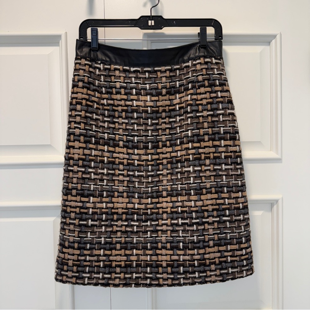 Akris Woven Wool Pattern Pencil Skirt
